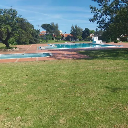 Oura דירה